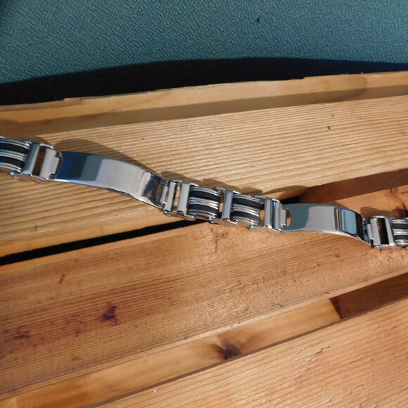 Men's - FAS Bracelet - Picture 2 of 3